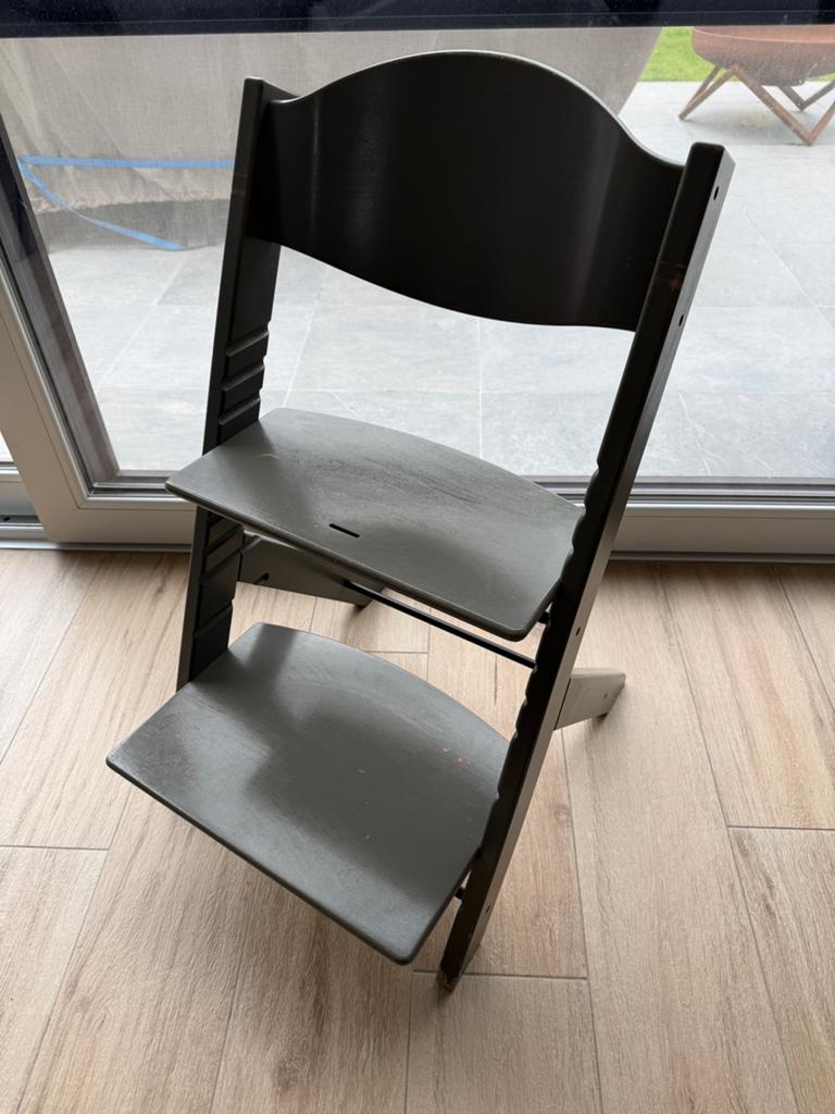 Treppy eetstoel grijs, Kinderen en Baby's, Kinderstoelen, Ophalen of Verzenden, Gebruikt, Meegroeistoel