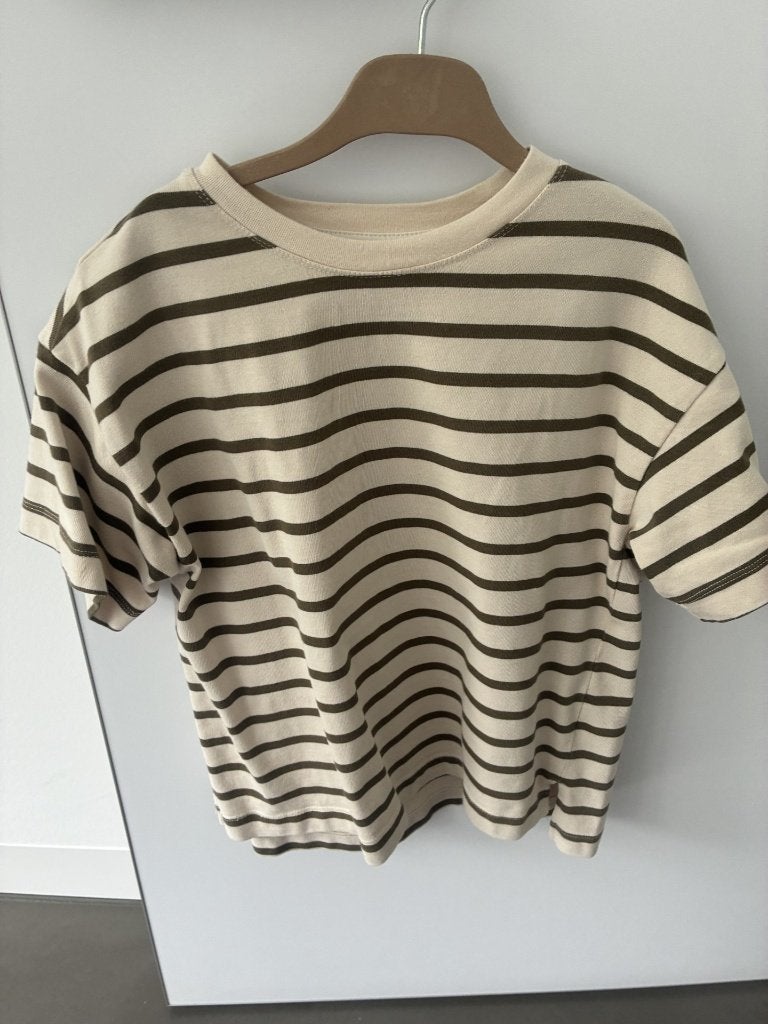 Wit/ kaki strepen t-shirt maat 140 van Zara, Ophalen of Verzenden, Zo goed als nieuw, Zara, Shirt of Longsleeve