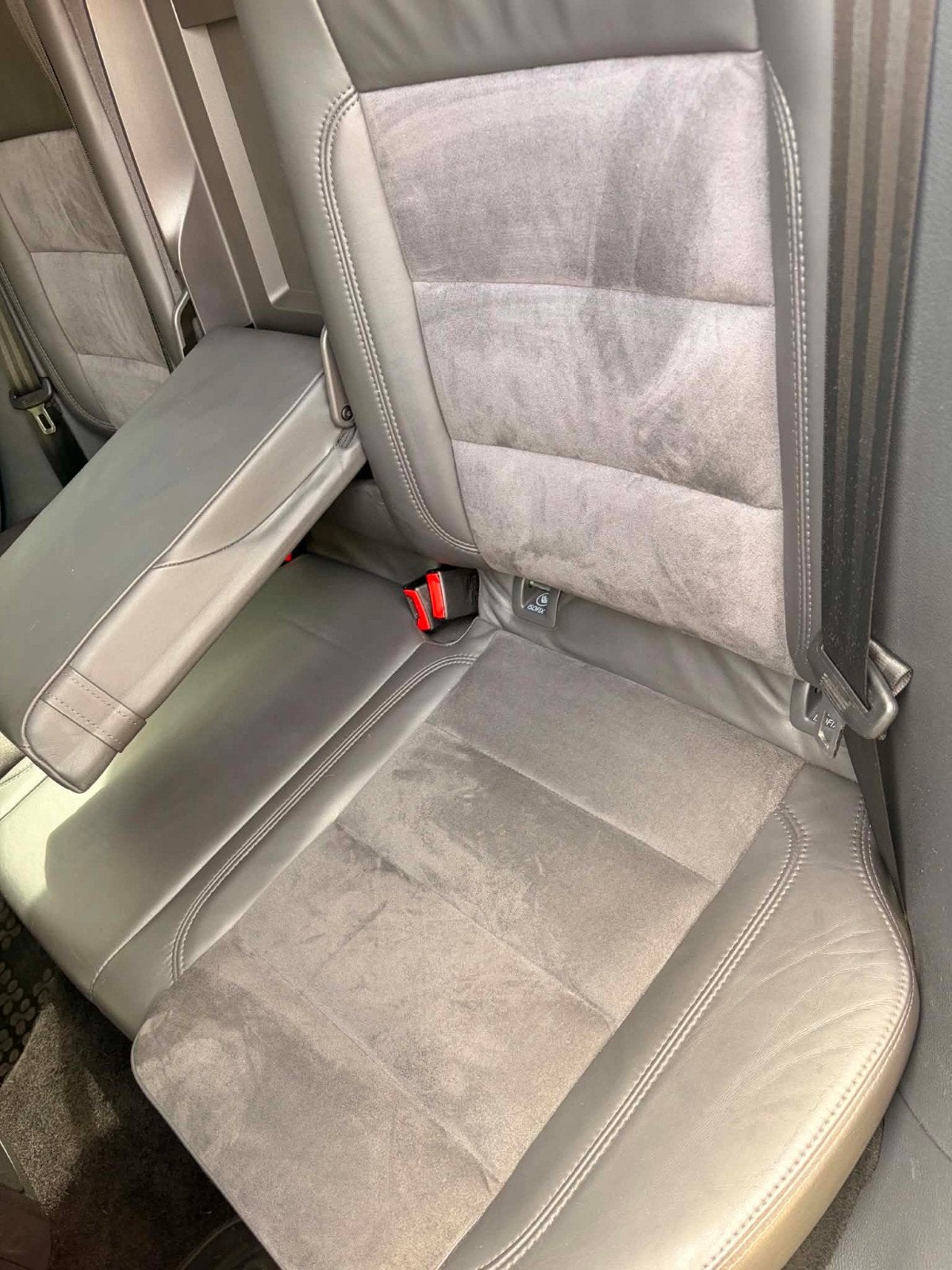 Golf 5 intérieur cuir Alcantara chauffant, Enlèvement