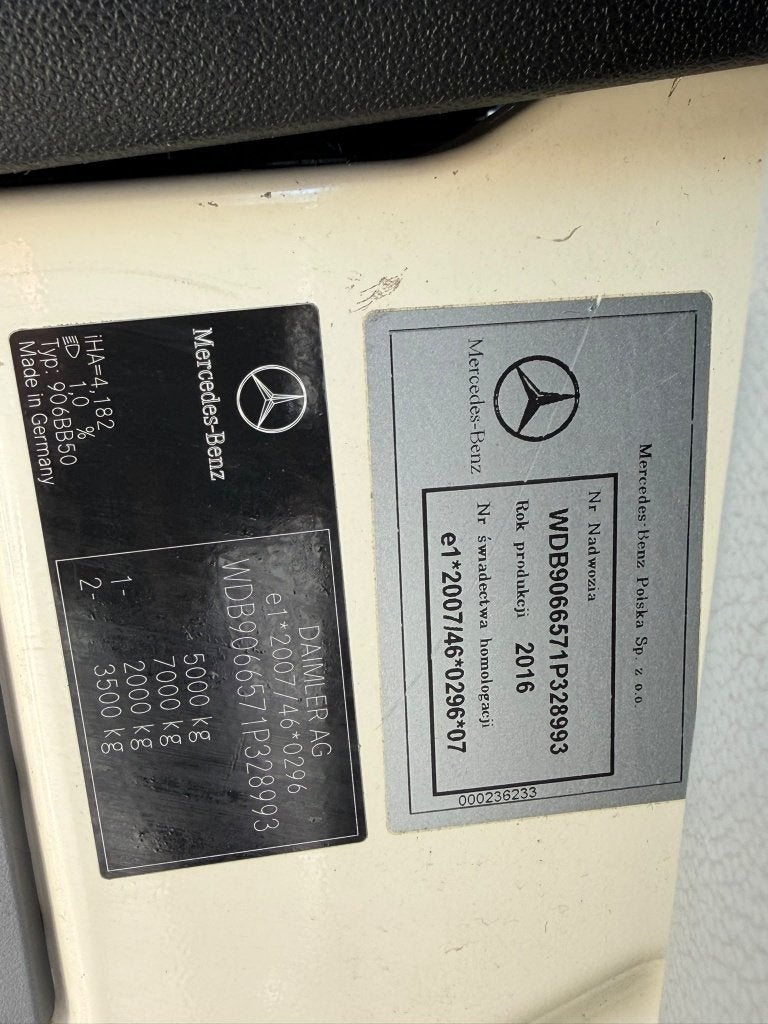 Mercedes Sprinter 519 Bus (Stock ID 28993) — 23