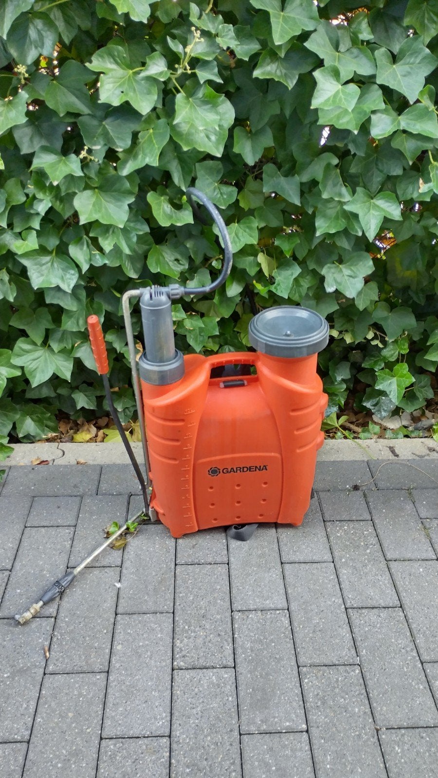 Gardena rugsproeier, Ophalen, Gebruikt, Onkruidbestrijding