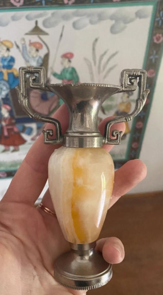 Vintage italiaans onyx amfora vaasje, Enlèvement
