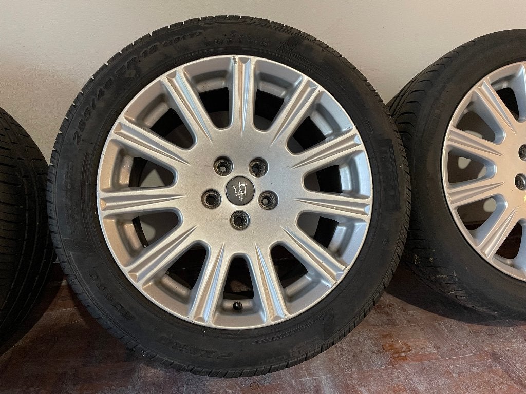 18" Maserati breedset velgen + banden, Autos : Pièces & Accessoires, Pneus et Jantes, 285 mm, Véhicule de tourisme, Pneus été