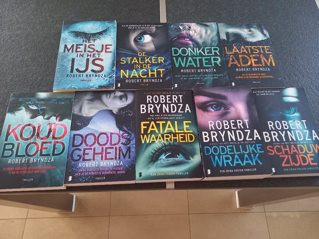 boeken, Ophalen, Zo goed als nieuw, Robert Bryndza