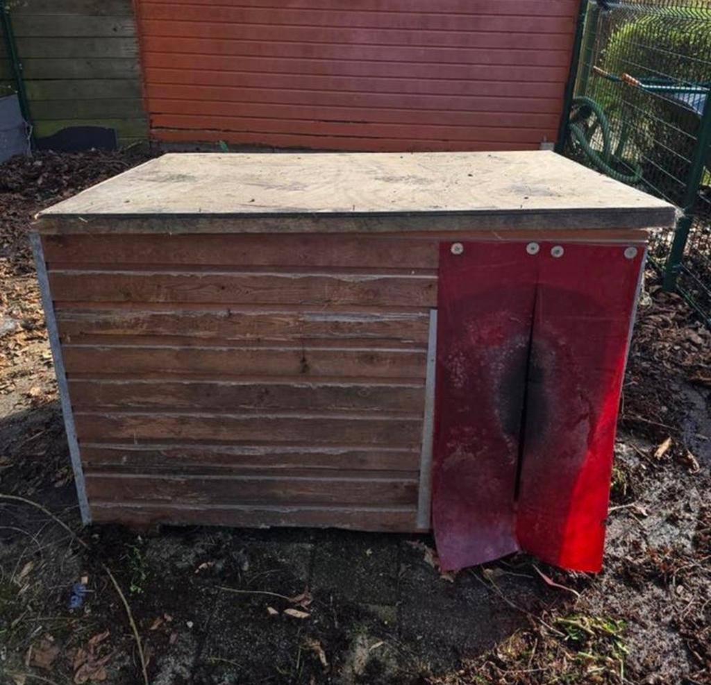 GRATIS HONDENHOK, Tuin en Terras, Bergingen en Tuinkasten, Ophalen