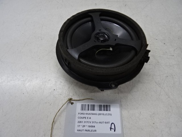 LUIDSPREKER Ford USA Mustang VI Fastback (01-2014/04-2023), Gebruikt, Amerikaanse onderdelen