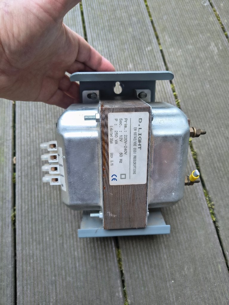 oude transformatoren, Enlèvement, Utilisé