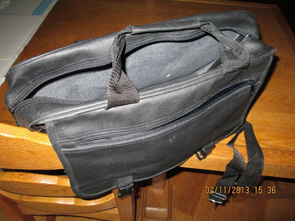 Sacoche PC portable/porte-documents., Enlèvement, Plusieurs compartiments