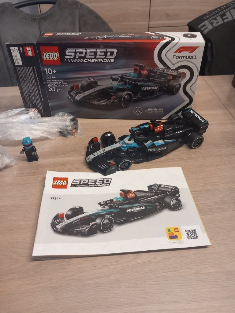 Lego 77244: AMG-Mercedes, Lego, Zo goed als nieuw, Compleet, Complete set