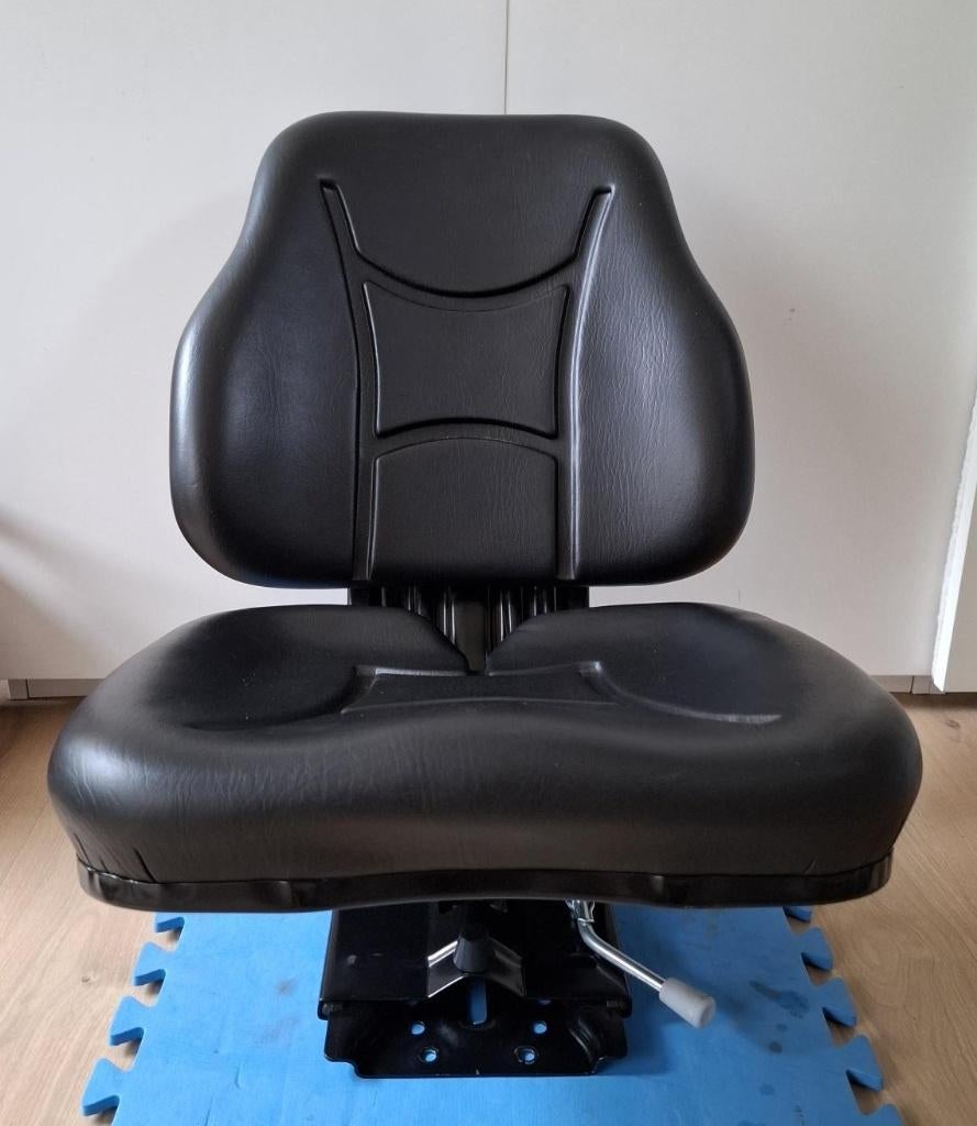 Siège de tracteur universel TS23000GP 90 euro. (prix fix), Enlèvement