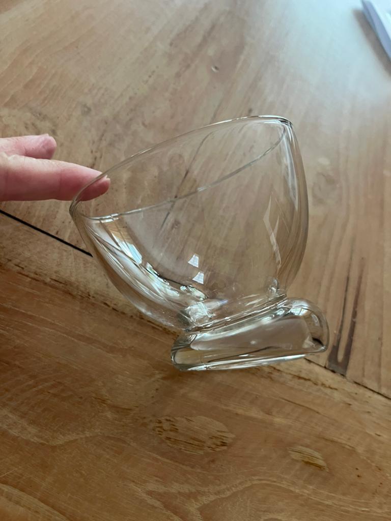 12 nieuwe speciale drinkglazen met schuine rand, Verzamelen, Glas en Drinkglazen, Ophalen, Zo goed als nieuw