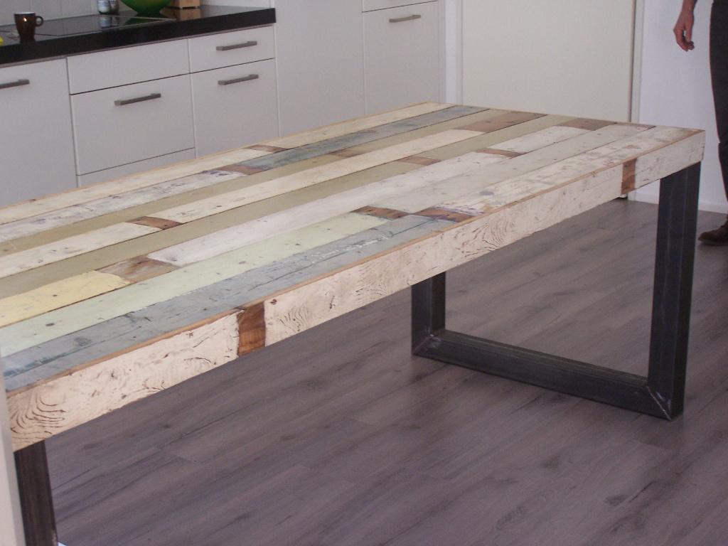 Tafel van sloophout met houten of stalen poten op maat., Huis en Inrichting, Ophalen of Verzenden, Nieuw, Vierkant, Teakhout
