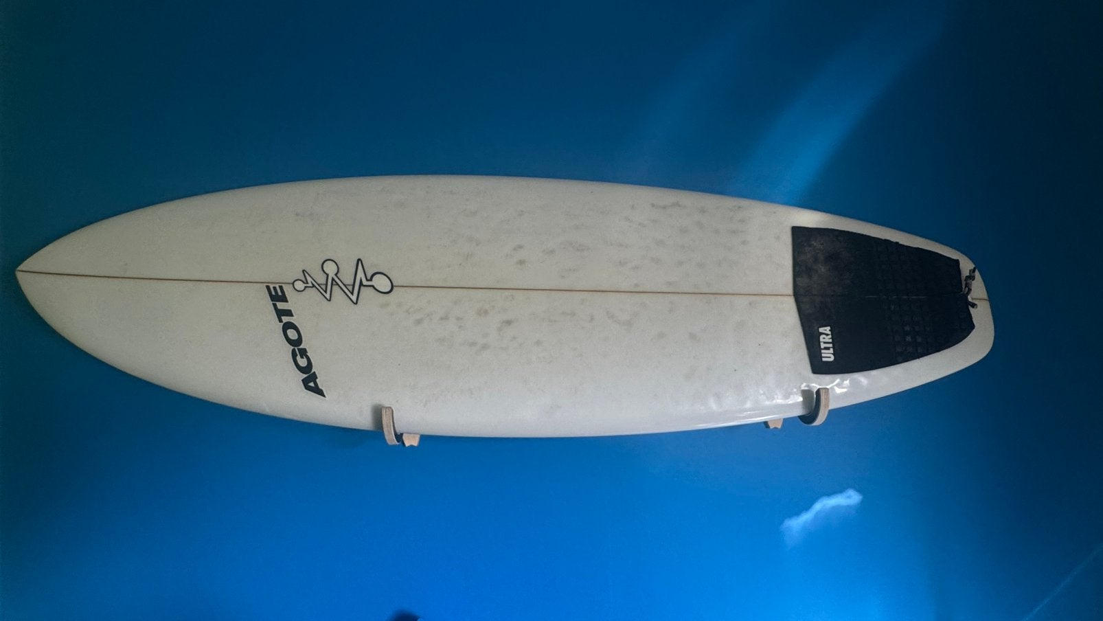 Surfboard Agote 6’0” 38L, Watersport en Boten, Ophalen, Gebruikt, Shortboard, Met vinnen