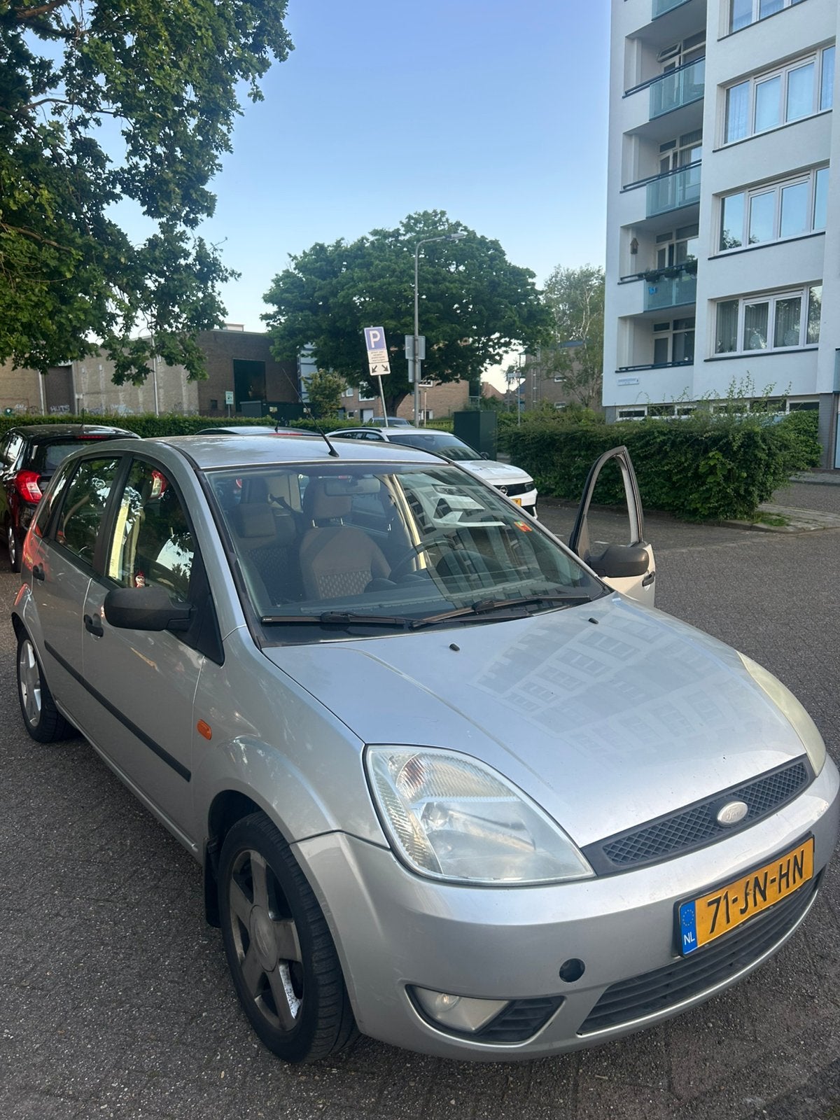 Ford fiesta 2002 benzine airco trekhaak, Auto's, Trekhaak, Particulier, Te koop, Benzine