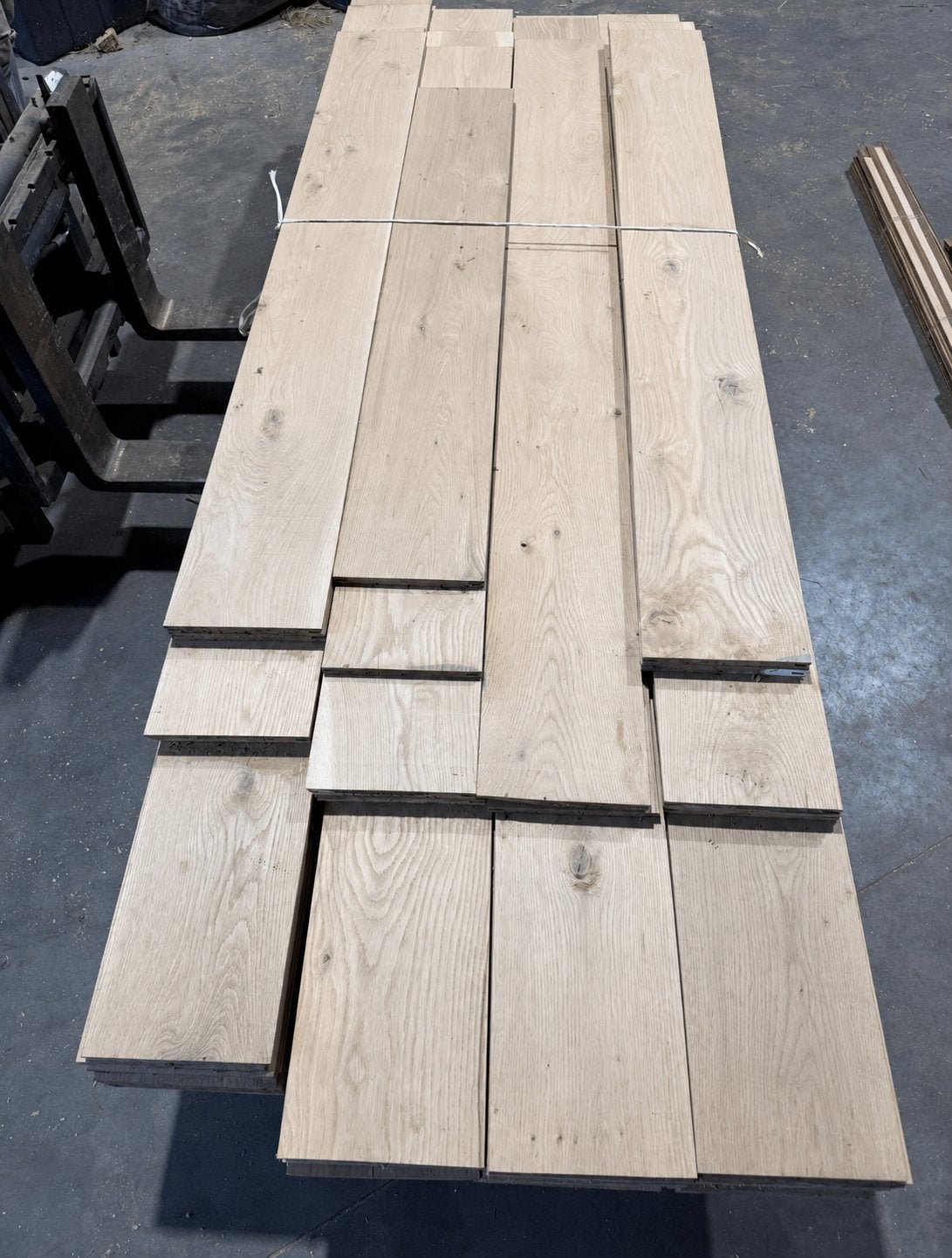 Zeer mooie oud massief eiken parket! 30m2, 24cm breed!, Ophalen, Zo goed als nieuw, Hout, Parket