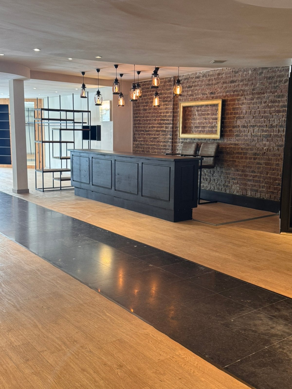Handelsruimte te huur 1400 euro per maand, Immo, Province de Flandre-Orientale, 330 kWh/m²/an, En direct du propriétaire, Autres types