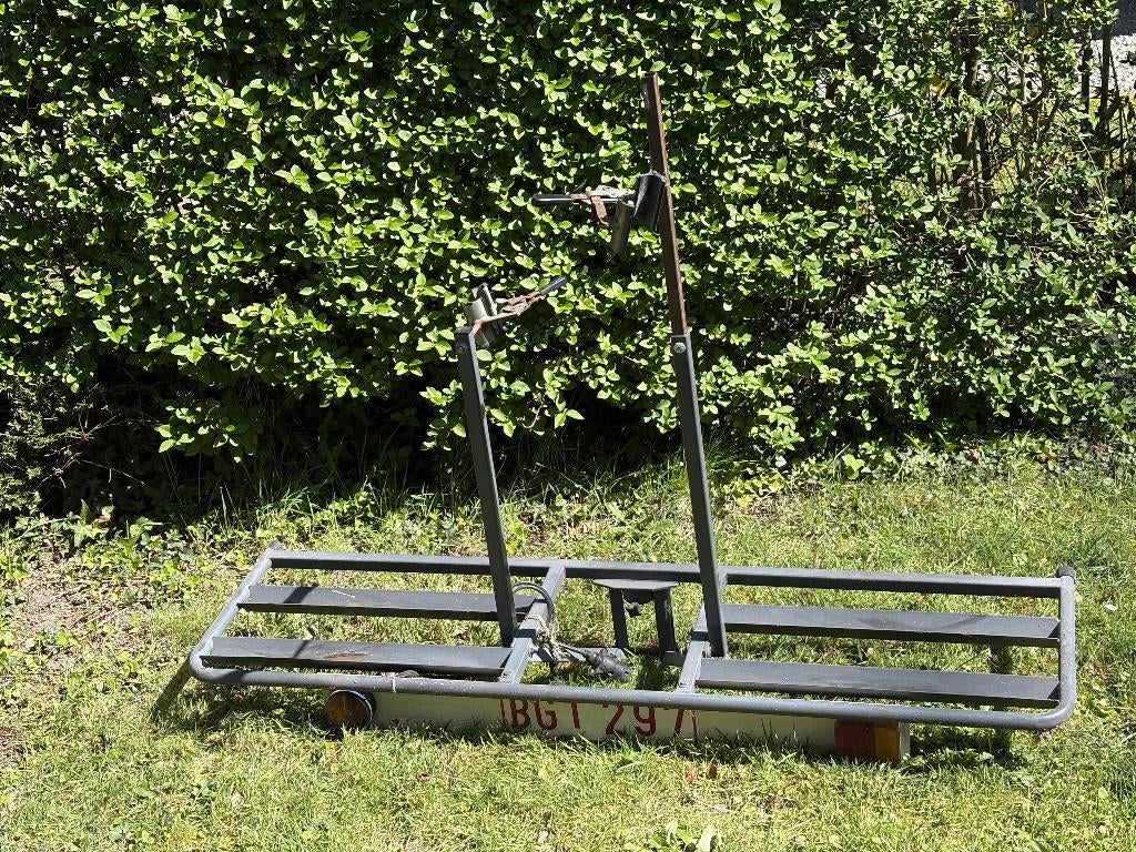 fietshouder om aan een trekhaak te bevestigen, Ophalen, 2 fietsen, Gebruikt, Fietsendrager-accessoire