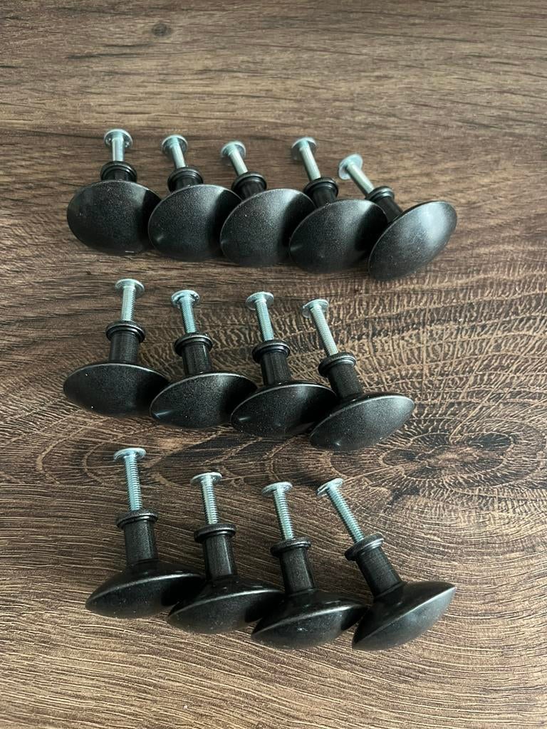 Lot de 13 poignées metal noires, Enlèvement, Comme neuf