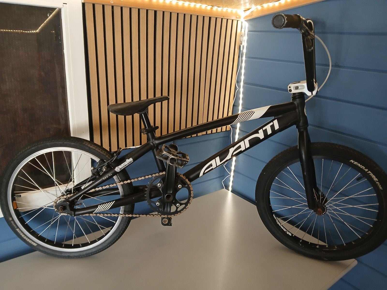 bmx fiets ,parcourfiets,zo goed als nieuw, Ophalen