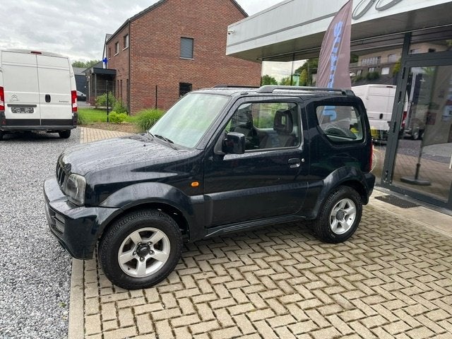 suzuki jimny, https://public.car-pass.be/vhr/d08610c7-f1b2-40a1-a686-94f816697fb3, Achat, 63 kW, Entreprise