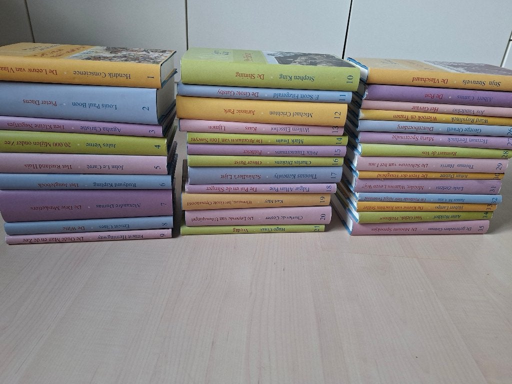 Complete 35-delige reeks 'Bibliotheek Het Laatste Nieuws', Boeken, Literatuur, Ophalen