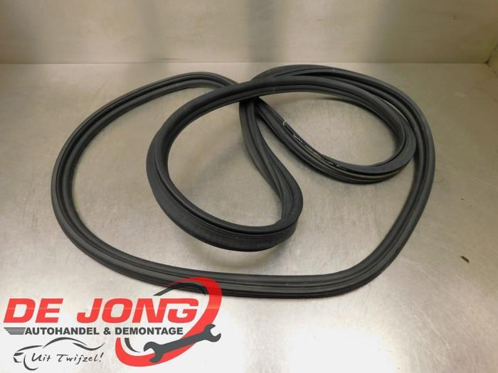 Joint caoutchouc hayon d'un BMW 3-Serie, Autos : Pièces & Accessoires, -, 3 mois de garantie, Utilisé, -