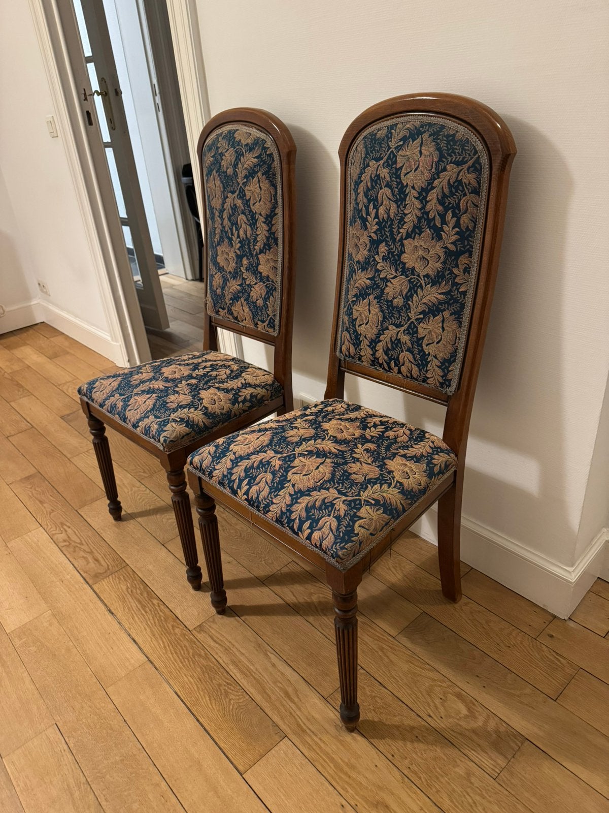 2 vintage gestoffeerde stoelen met bloemenprint, Ophalen