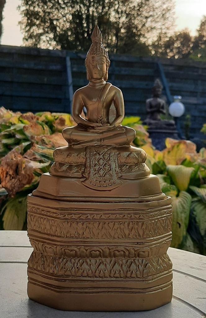 Beeld,Zittende Boeddha,Buddha,Thai-goud voor inn&out,,,,,,,, Enlèvement ou Envoi, Neuf