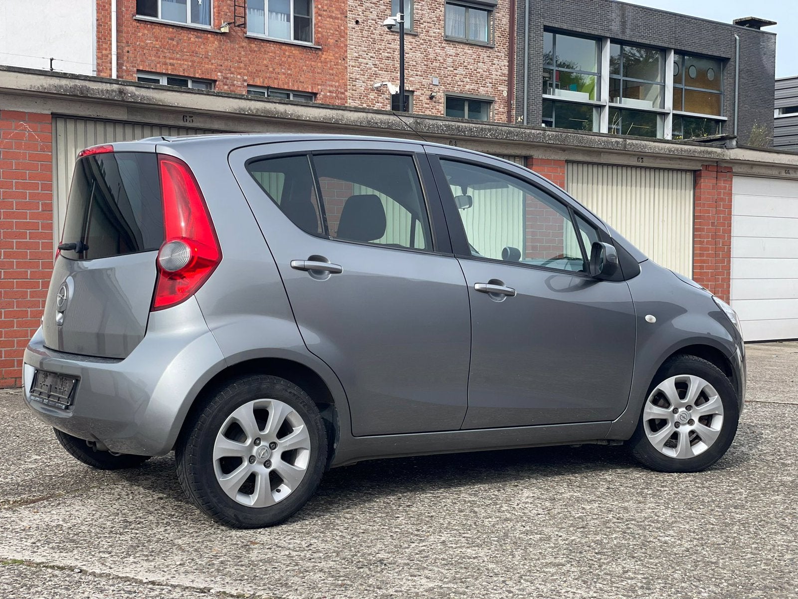 Opel Agila 1.2 Benzine / LEZ vrij !!!, Auto's, Handgeschakeld, 5 deurs, Particulier, Airconditioning