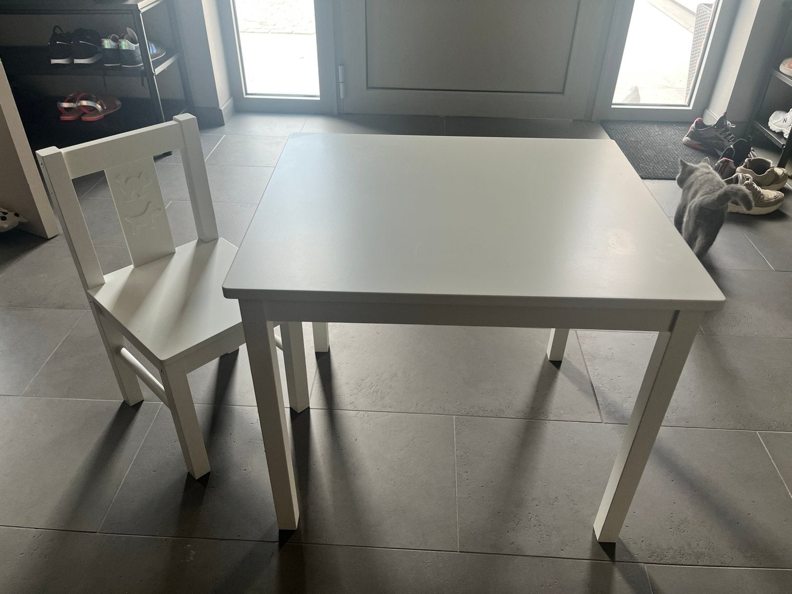 Table + chaise enfant IKEA, Enfants & Bébés, Enlèvement, Comme neuf