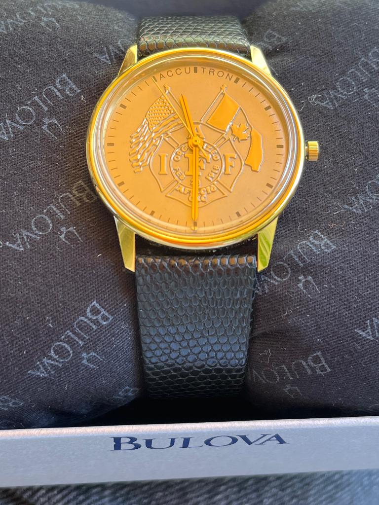 Bulova horloge, Handtassen en Accessoires, Horloges | Heren, Overige merken, Leer, Polshorloge, Ophalen of Verzenden