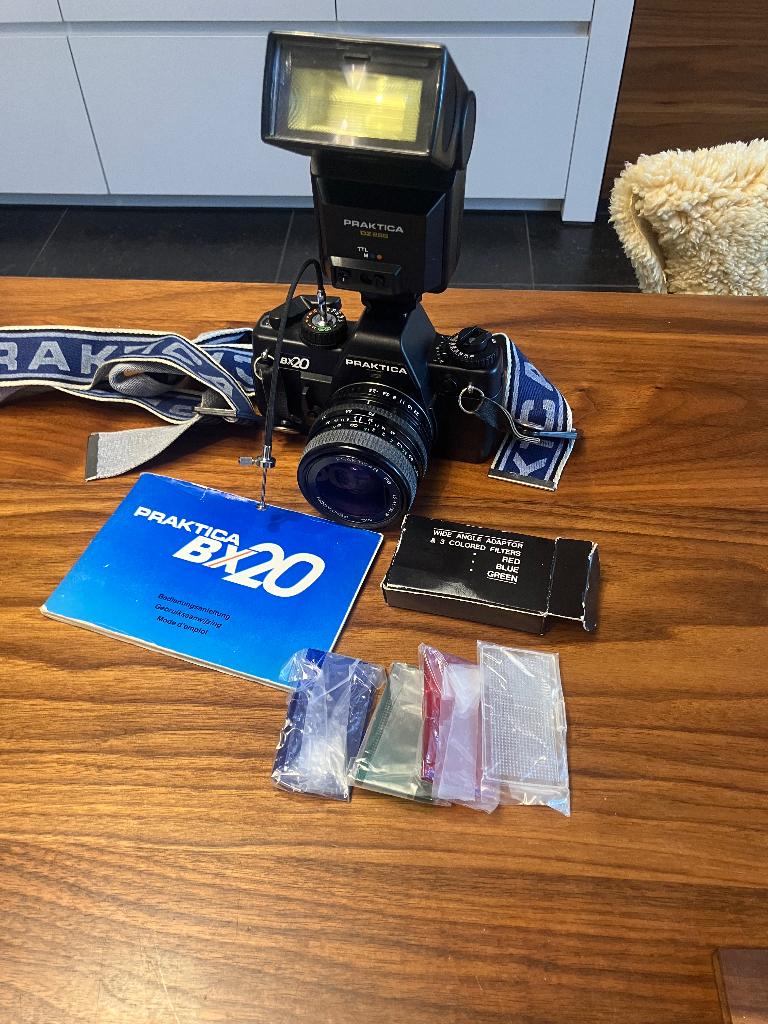 Praktica BX20 reflex camera met flits, Ophalen, Gebruikt, Spiegelreflex, Overige Merken