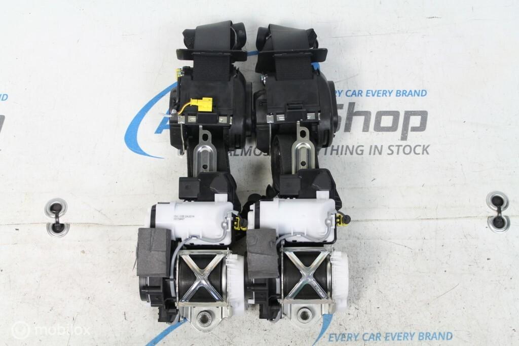 2 x Gordels voor + achter Mercedes E klasse W213 2016-heden