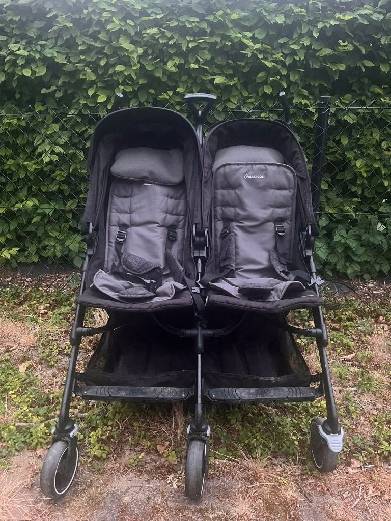 Dubbele buggy van Maxi-Cosi (Dana for 2), Kinderen en Baby's, Buggy's, Ophalen, Zo goed als nieuw, Maxi-Cosi
