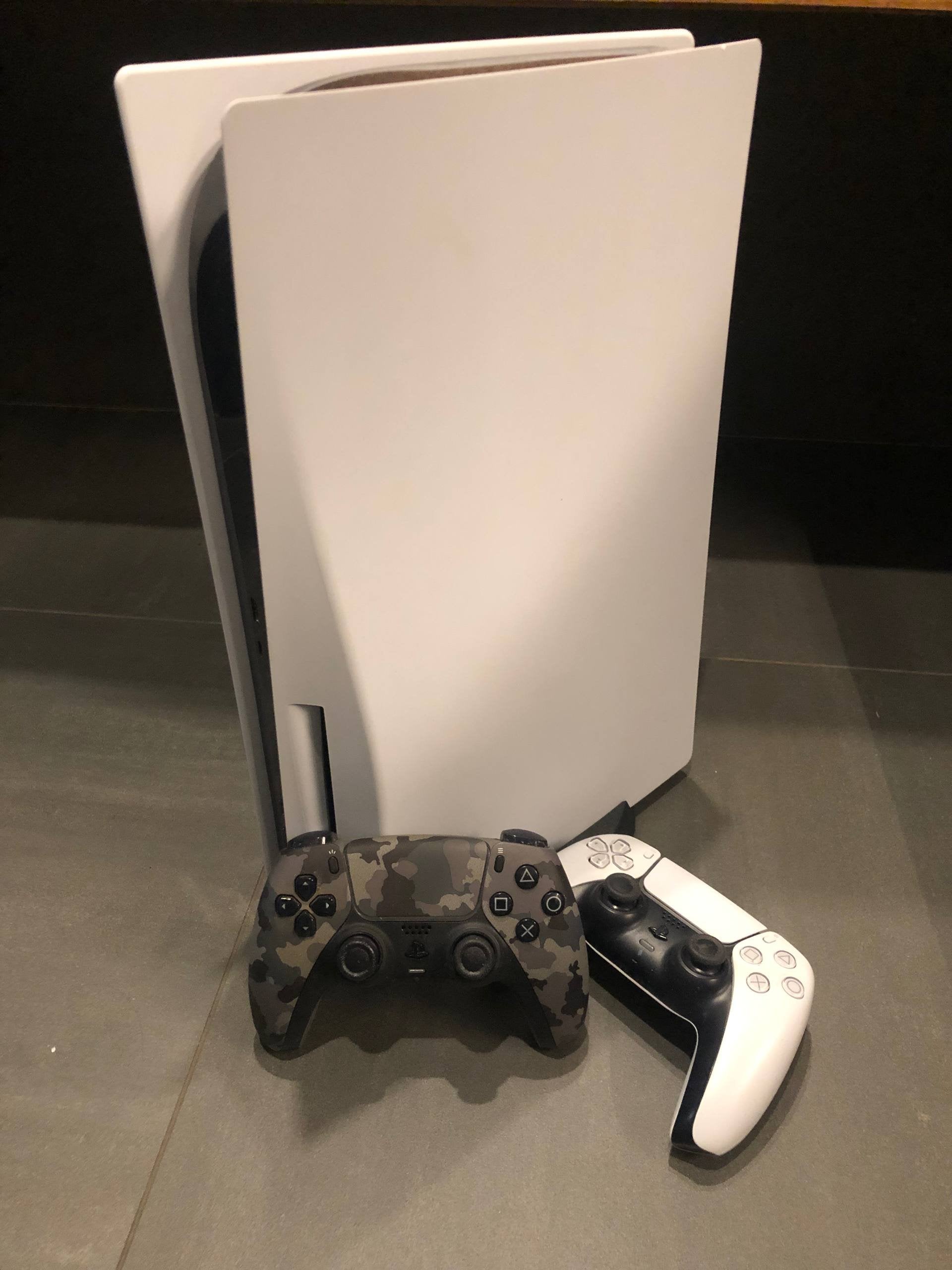 PS5 disc + 2 controllers, Ophalen of Verzenden, Gebruikt, Playstation 5