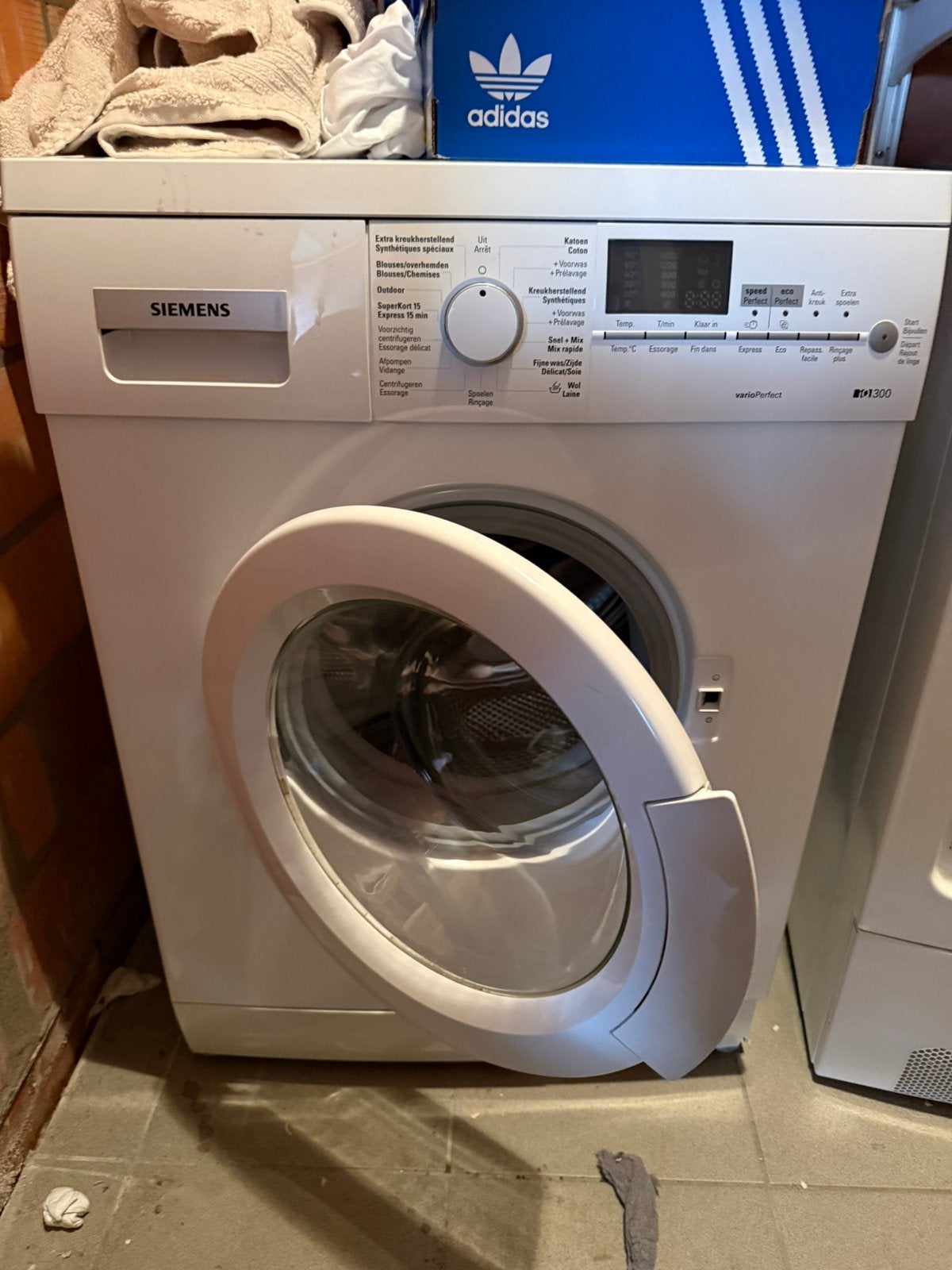 Machine à laver Siemens 7 kg 1400 tr/min, Electroménager, Lave-linge, Comme neuf, Chargeur frontal, Programme court, Enlèvement