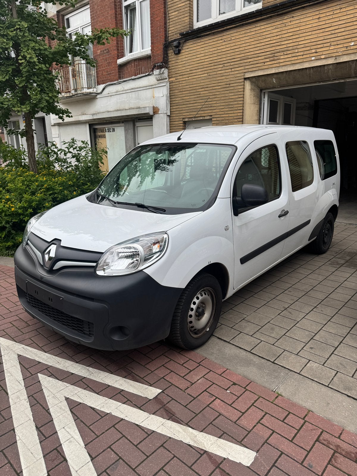 Renault Kangoo Maxi 1.5 dci euro 6d 32.000km 6.200€excl. BTW, Auto's, Bestelwagens en Lichte vracht, Bedrijf, Airbags, Bluetooth