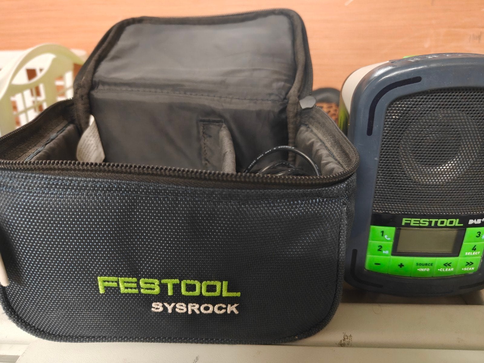 Festool radio, Enlèvement ou Envoi