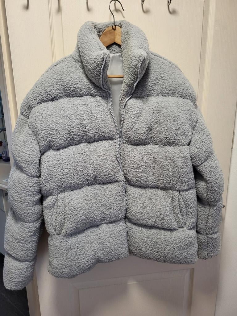 Lichtblauwe teddy puffer jas – maat L, Vêtements | Femmes, Vestes | Hiver, Taille 42/44 (L), Enlèvement ou Envoi
