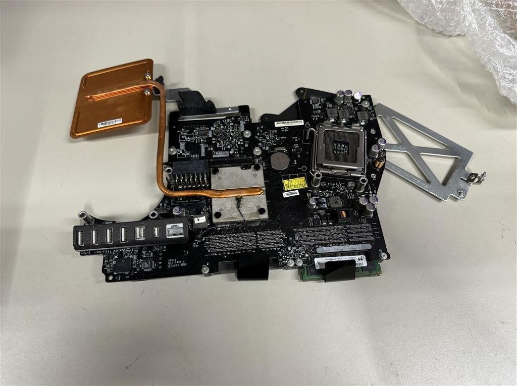 Moederbord : Apple iMac 21.5 inch A1311 2009 Socket LGA775 L, Computers en Software, Ophalen of Verzenden, Zo goed als nieuw, IMac