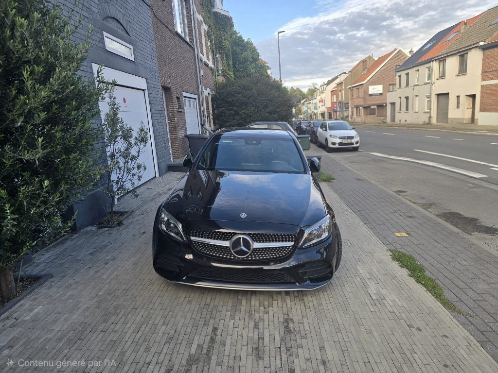 Mercedes-Benz Classe C 180 automatique | AMG | Burmester, Autos, Achat, Système audio, Carnet d'entretien, Noir