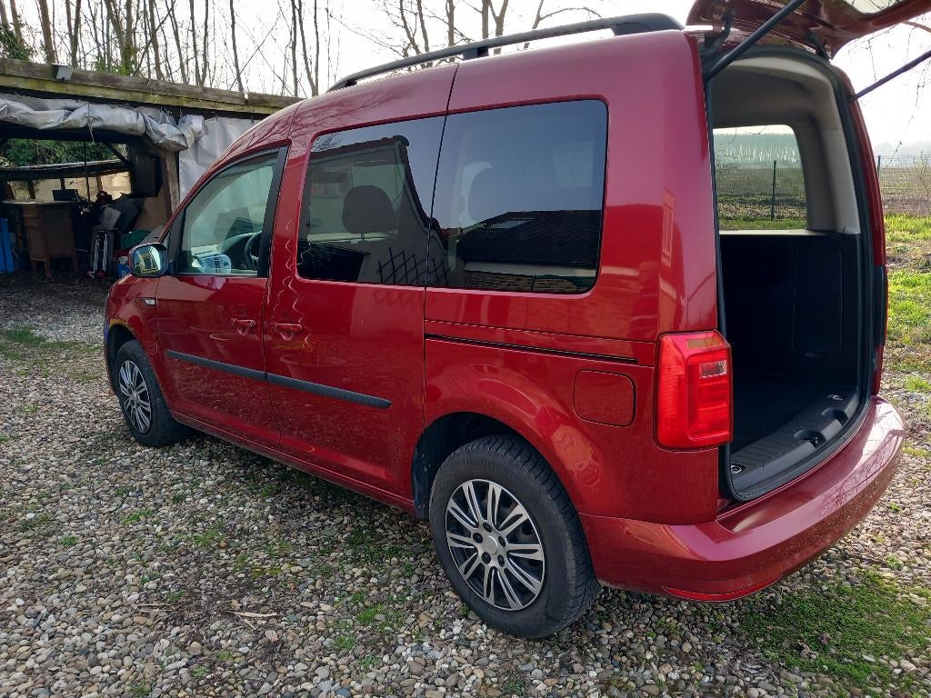 Volkswagen Caddy 2019 automaat CNG, Autos, Volkswagen, Particulier, Caddy Combi, Caméra de recul, Airbags, Air conditionné, Bluetooth