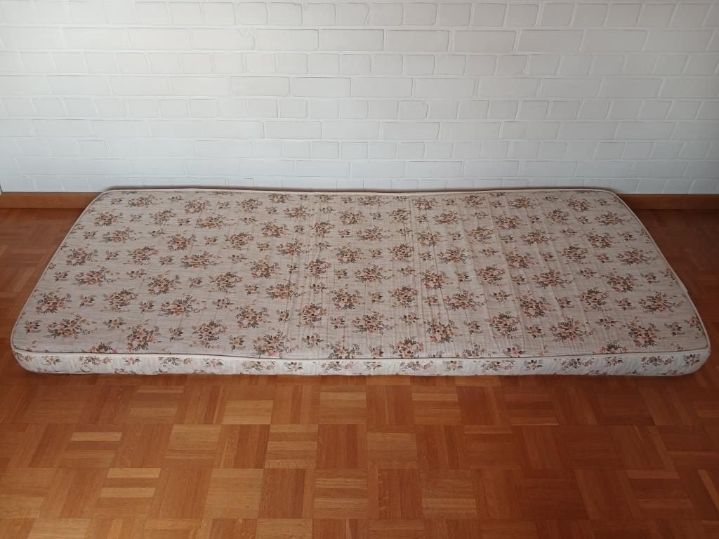 Matelas pour 1 personne - Dimensions: 188x78x10cm, Matelas, Une personne, Utilisé, 190 cm ou moins
