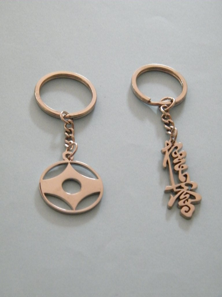 kyokushin karate kanji and kanku 'silver' sleutelhangers, Sport en Fitness, Vechtsporten en Zelfverdediging, Ophalen of Verzenden