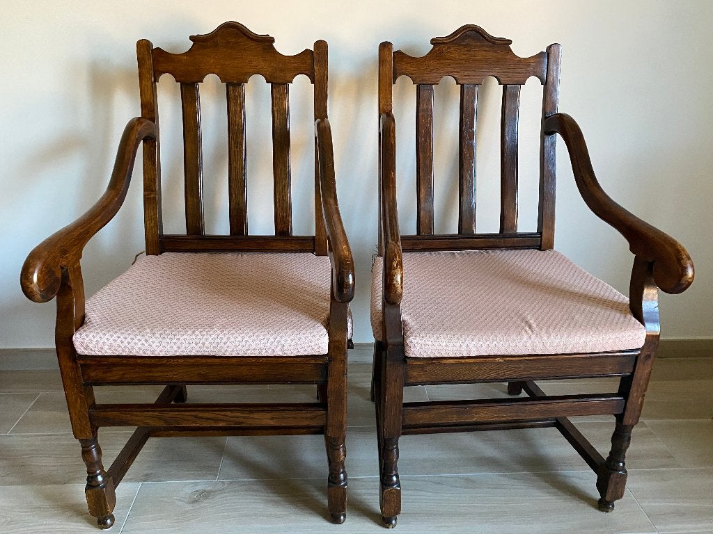 2 klassieke stoelen, Ophalen, Twee, Bruin, Klassiek