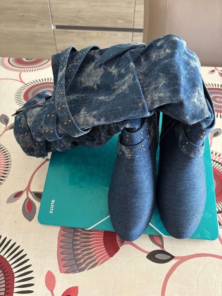 Jeans laarzen met hak, Kleding | Dames, Schoenen, Ophalen, Nieuw