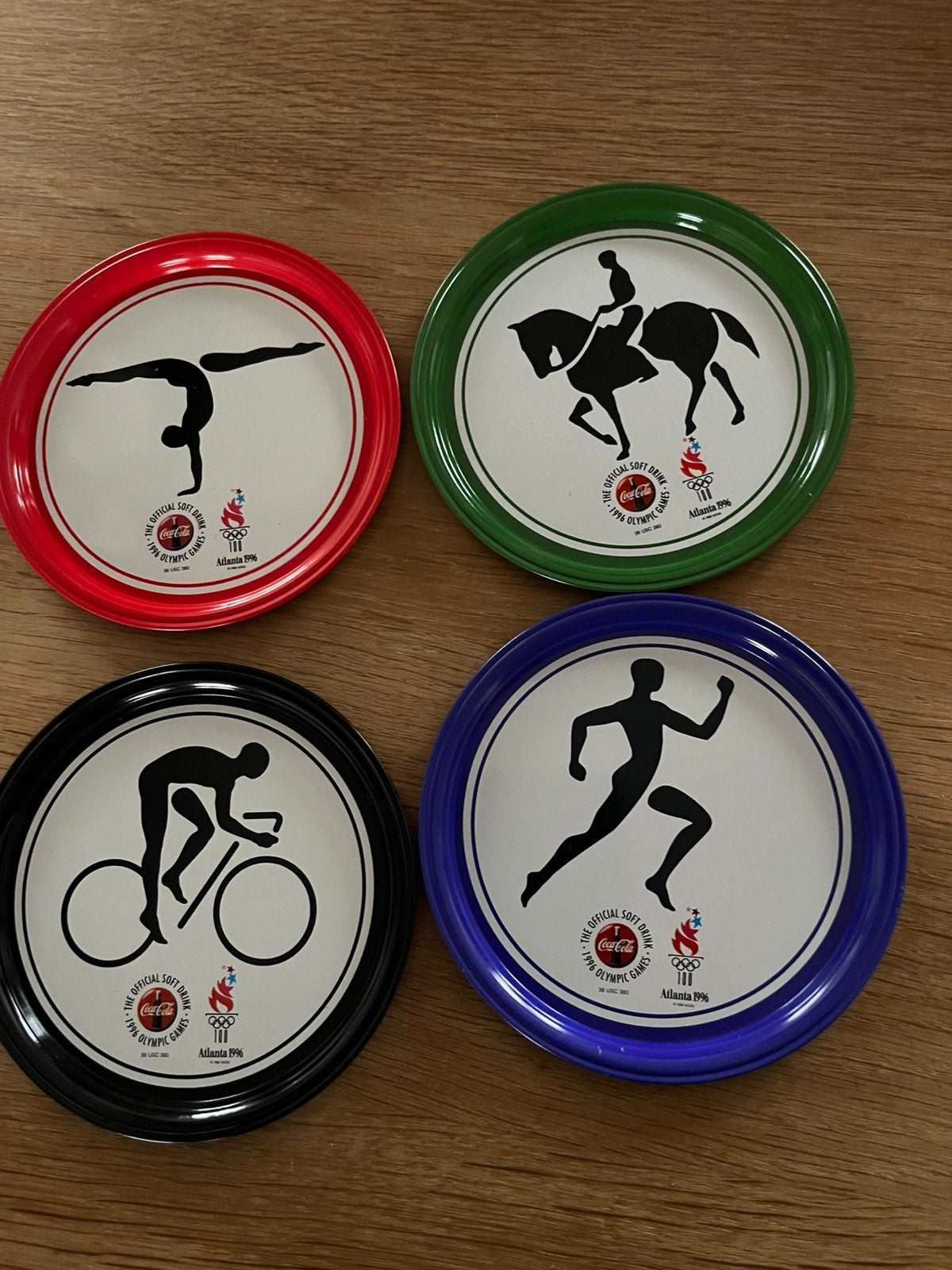 4 sous verres, Collections, Enlèvement ou Envoi, Comme neuf