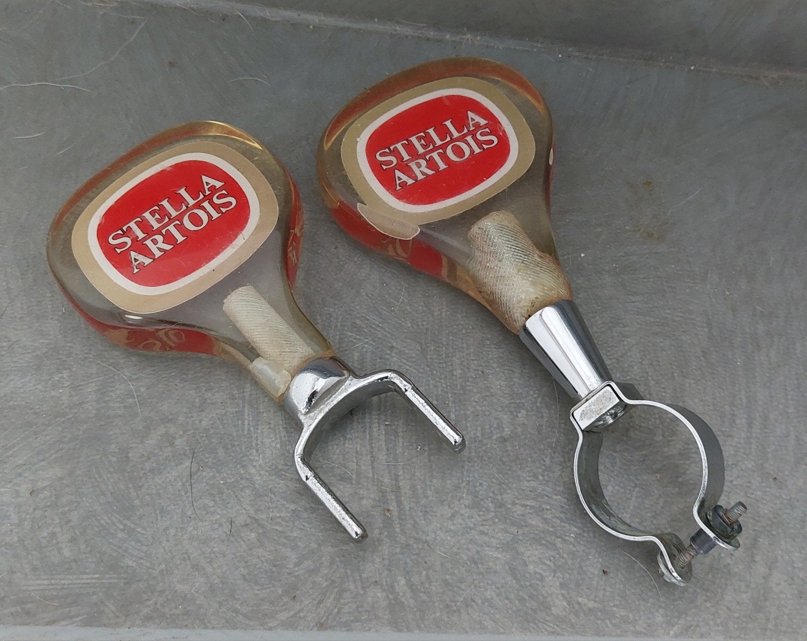 poignée pompe à bière Stella Artois années 70, Collections, Enlèvement ou Envoi, Utilisé, Panneau, Plaque ou Plaquette publicitaire