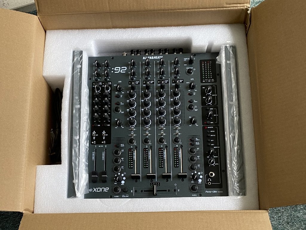 XONE:92 mengpaneel Allen&Heath xone 92 analoge mixer, Ophalen of Verzenden, Zo goed als nieuw, Overige merken