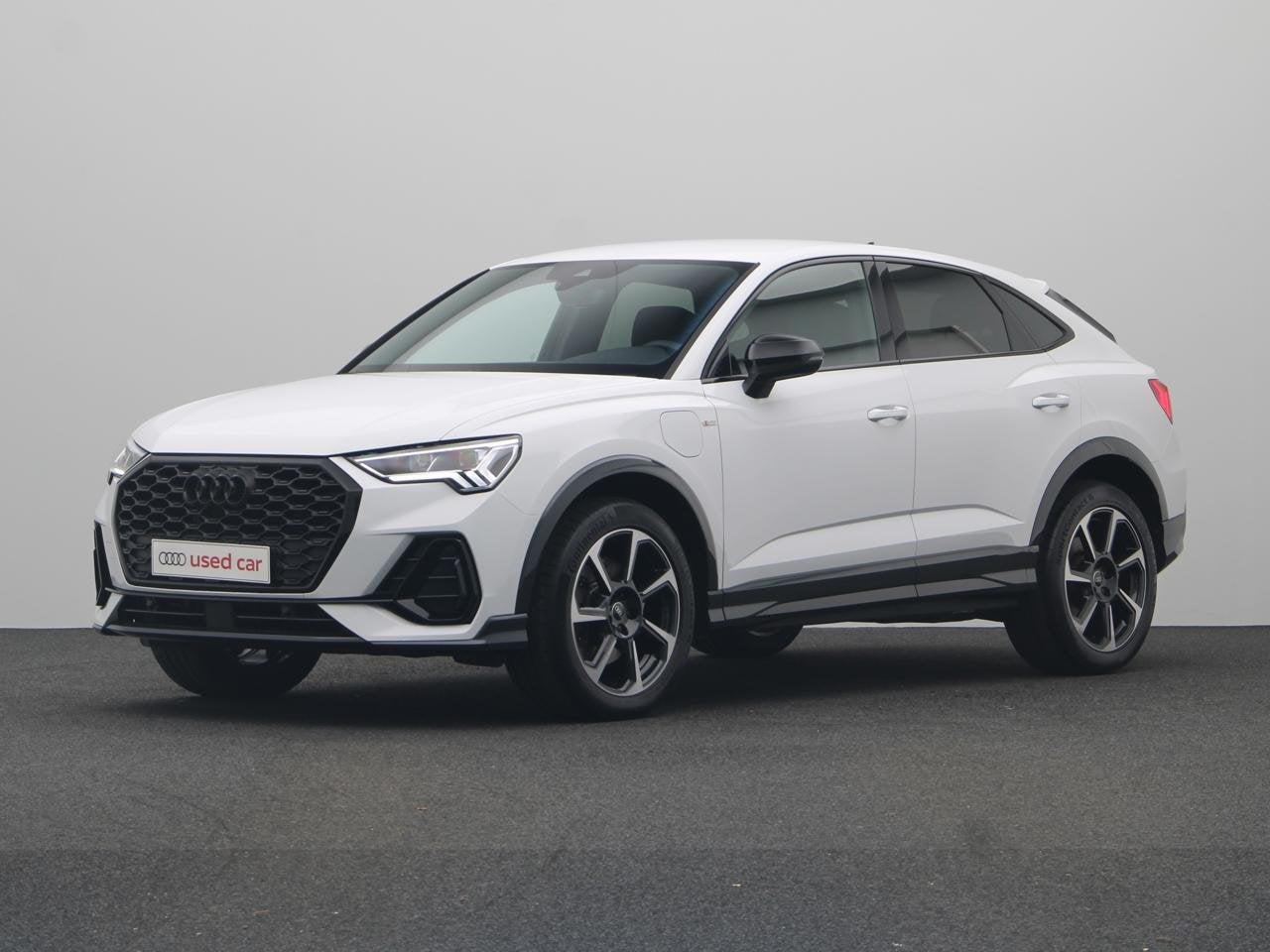 Audi Q3 Sportback PHEV S-LINE 45 TFSIe 245 PK S-TRONIC AUTOM, Automaat, Wit, Adaptive Cruise Control, Hybride Elektrisch/Benzine